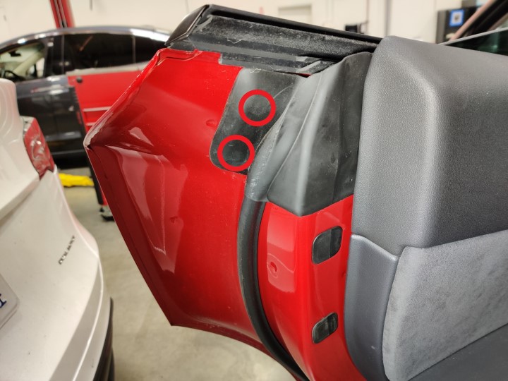 Tesla Badge - Rear (Remove and Replace)